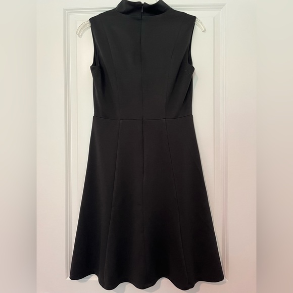 The Limited - Picture 2 of 3